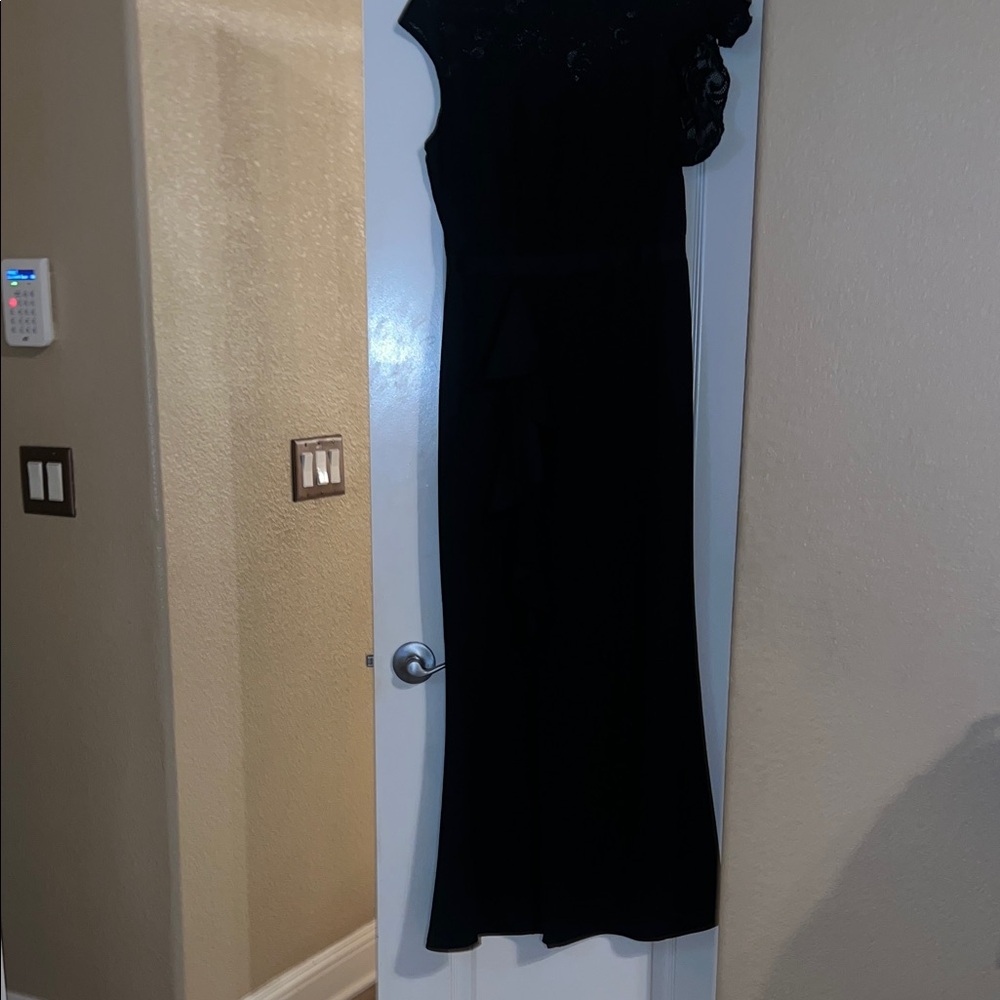 Chic Black Maxi Dress